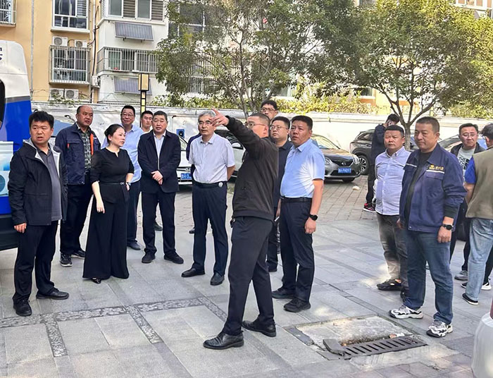 如意嘉园小区供热改造工程现场协调调度会 1 拷贝.jpg